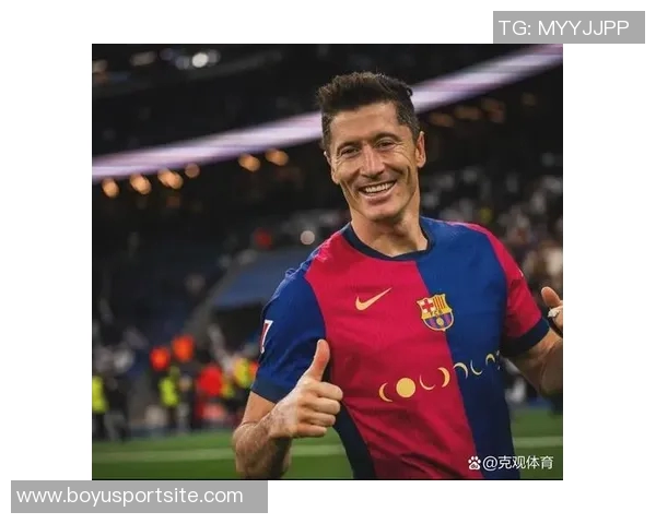 克鲁伊维特称若为巴萨主帅将续约莱万一年看重其经验与能力 克鲁伊维特称若为巴萨主帅将续约莱万一年看重其经验与能力