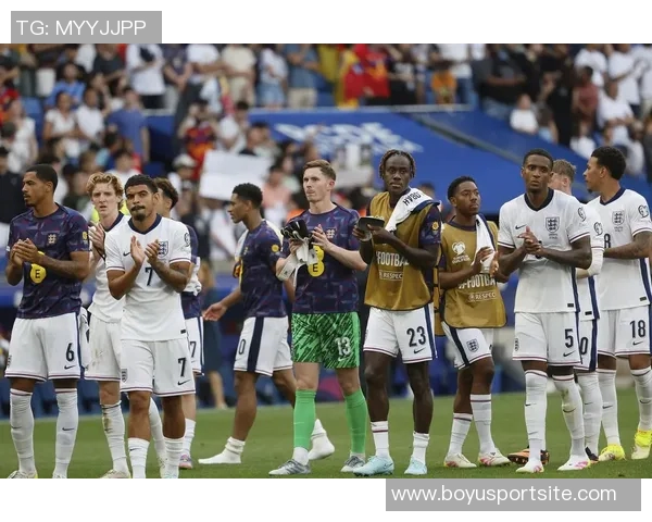 英格兰大名单引发热议帕尔默因伤缺席亨德森入选备受争议