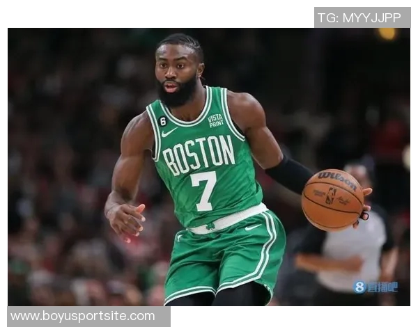 杰伦布朗首节狂砍19分3板2助2断三分火力全开助力球队领先 杰伦布朗首节狂砍19分3板2助2断三分火力全开助力球队领先