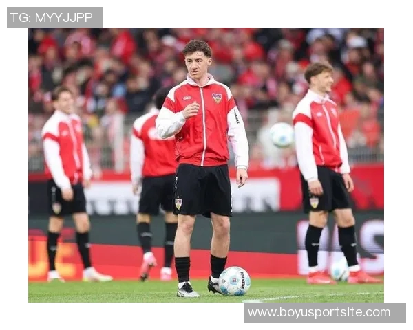 德天空报道斯图加特中场斯蒂勒标价5000万欧曼联曾有意引进 德天空报道斯图加特中场斯蒂勒标价5000万欧曼联曾有意引进